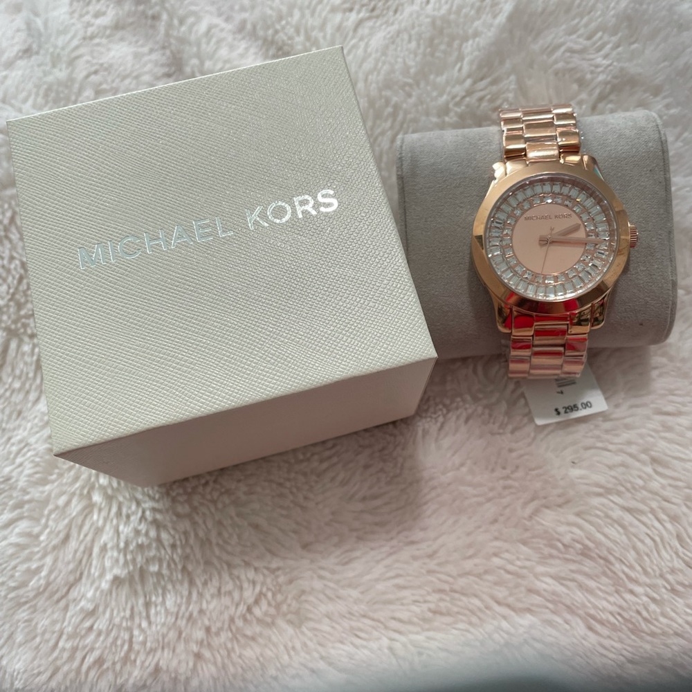 Authentic Michael Kors watch in Rose gold
